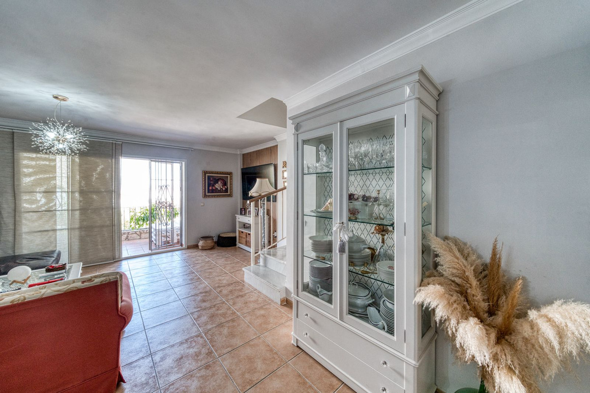 Geschakelde Woning te koop in Coín | 4 slaapkamers H5465371