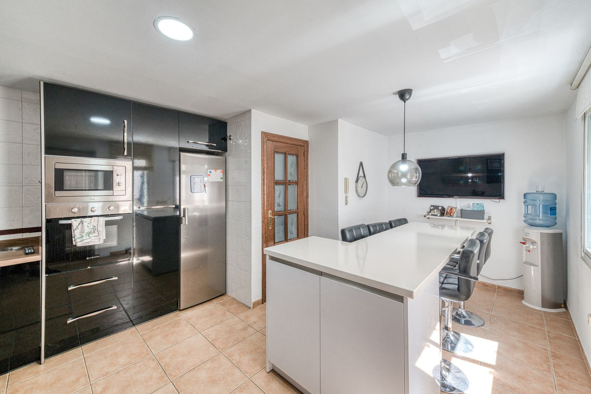 Geschakelde Woning te koop in Coín | 4 slaapkamers H5465371