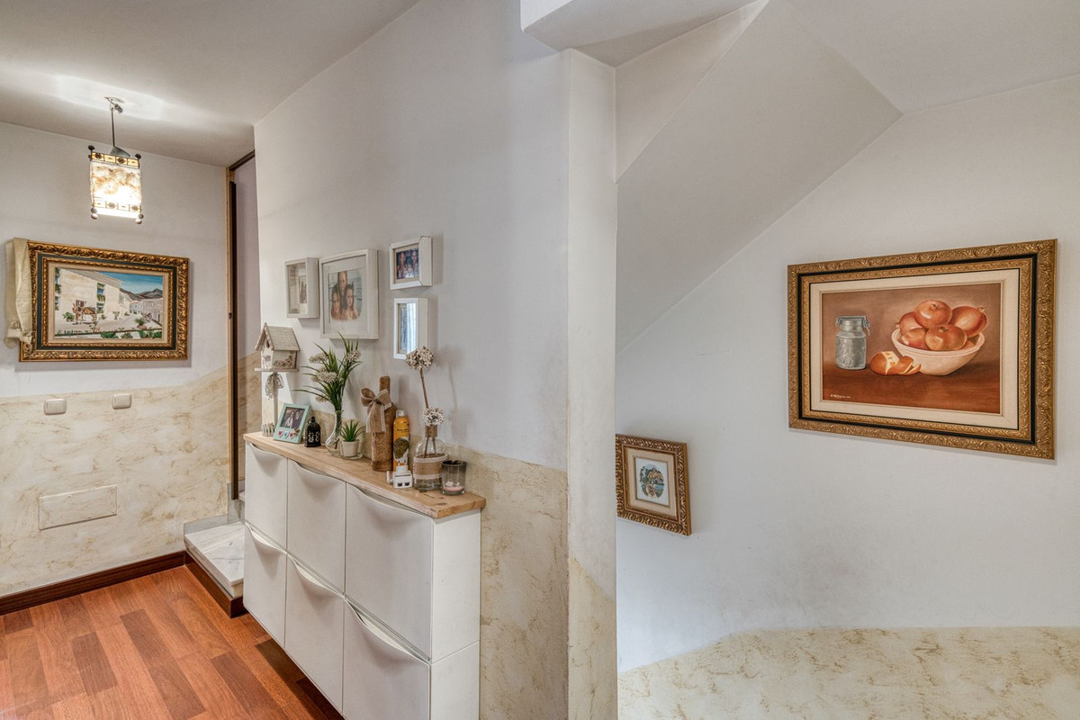 Geschakelde Woning te koop in Coín | 4 slaapkamers H5465371