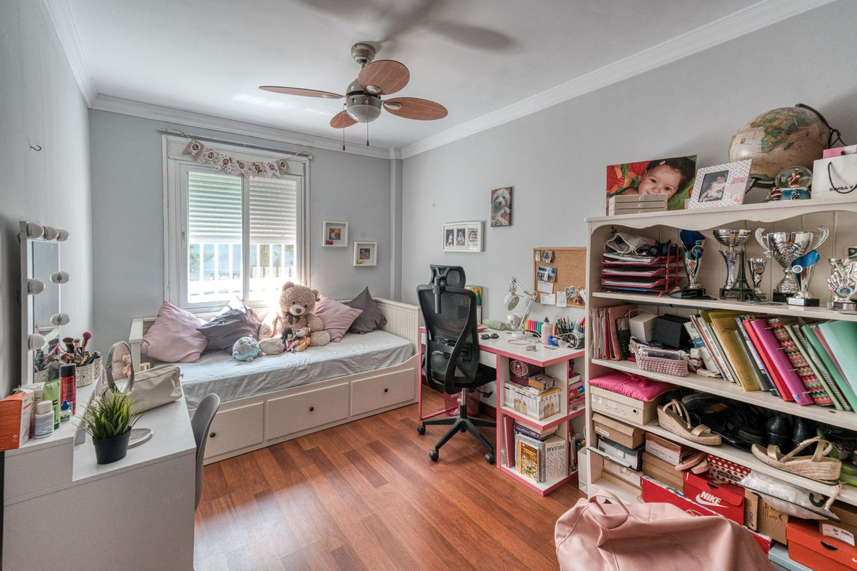Geschakelde Woning te koop in Coín | 4 slaapkamers H5465371