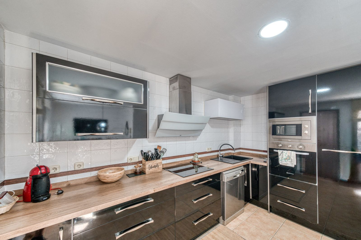 Geschakelde Woning te koop in Coín | 4 slaapkamers H5465371