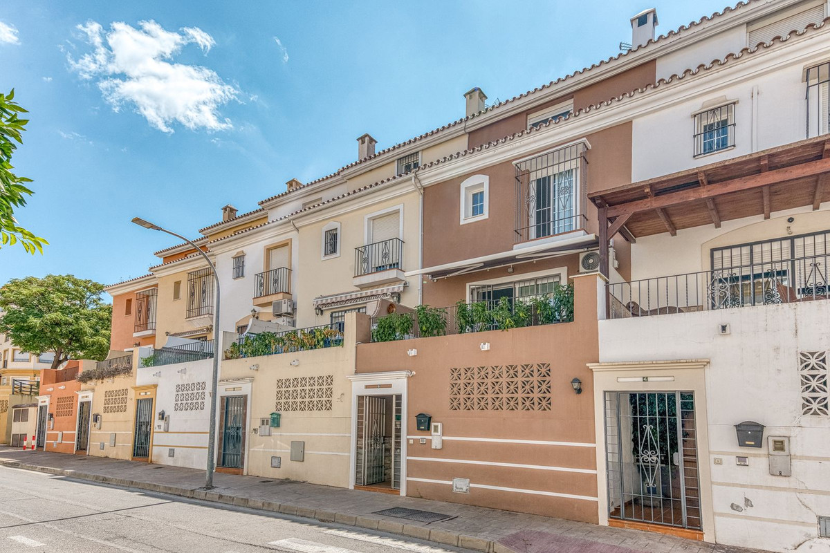 Geschakelde Woning te koop in Coín | 4 slaapkamers H5465371