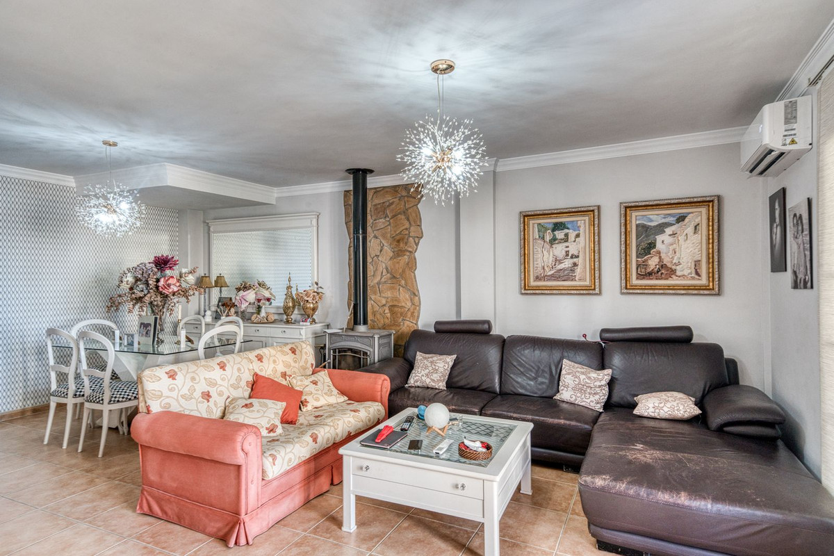 Geschakelde Woning te koop in Coín | 4 slaapkamers H5465371