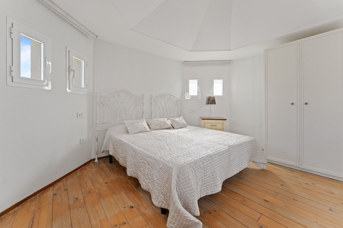Geschakelde Woning te koop in Coín | 4 slaapkamers H5476765