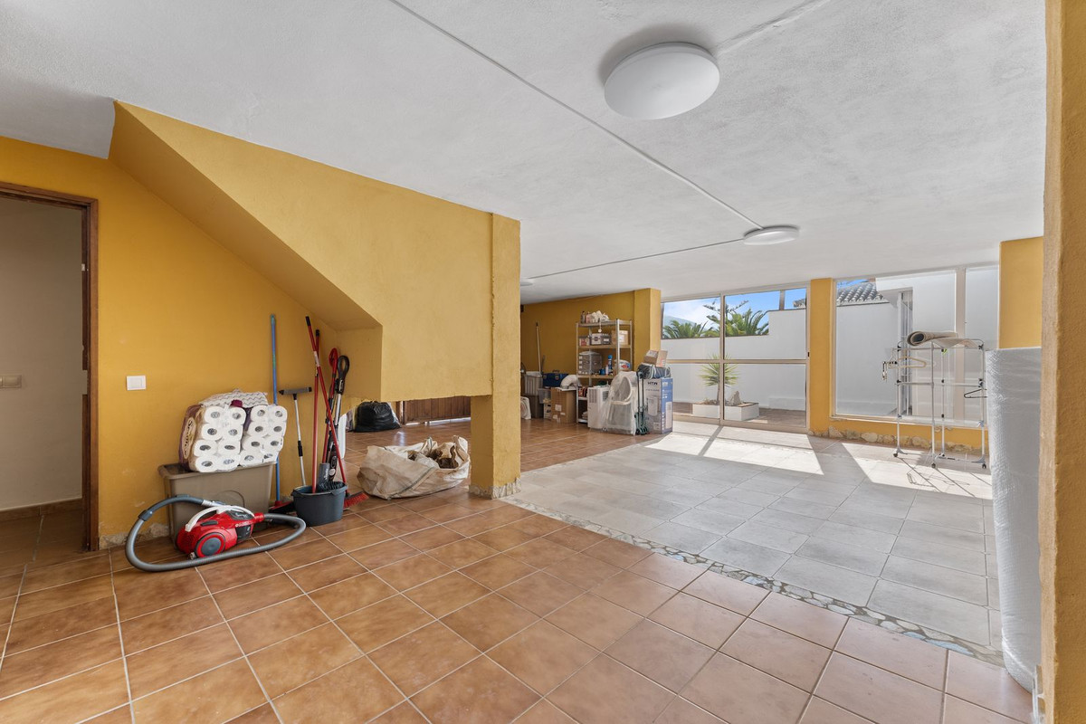 Geschakelde Woning te koop in Coín | 4 slaapkamers H5476765
