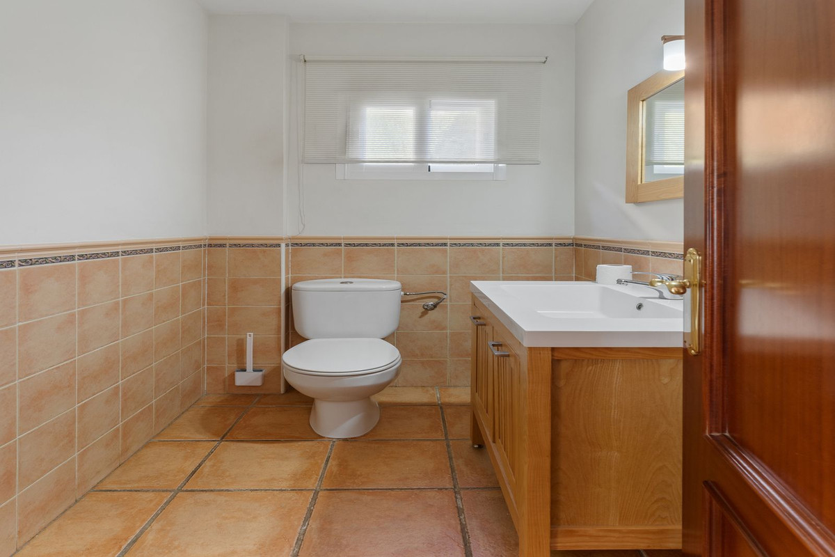 Geschakelde Woning te koop in Coín | 4 slaapkamers H5476765