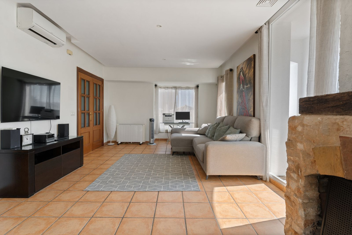 Geschakelde Woning te koop in Coín | 4 slaapkamers H5476765