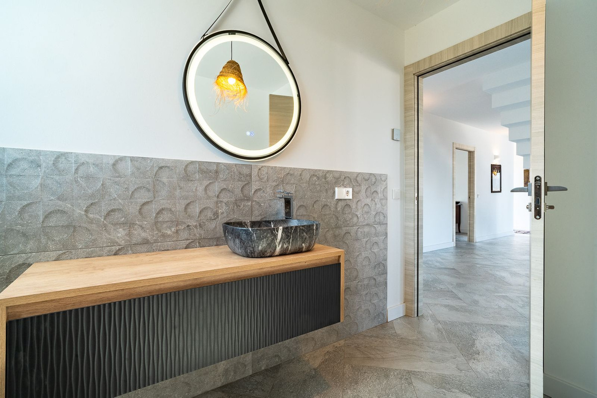 Property main view 24
