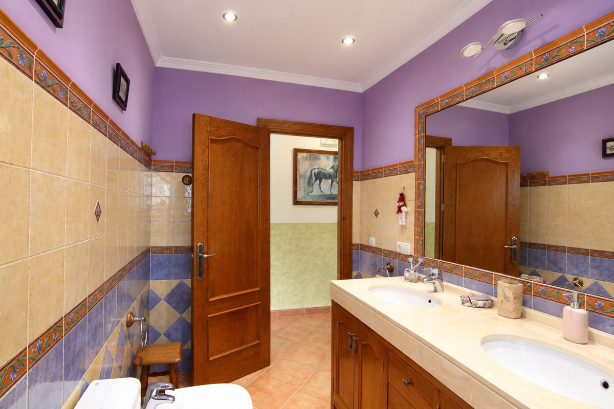 Property main view 44