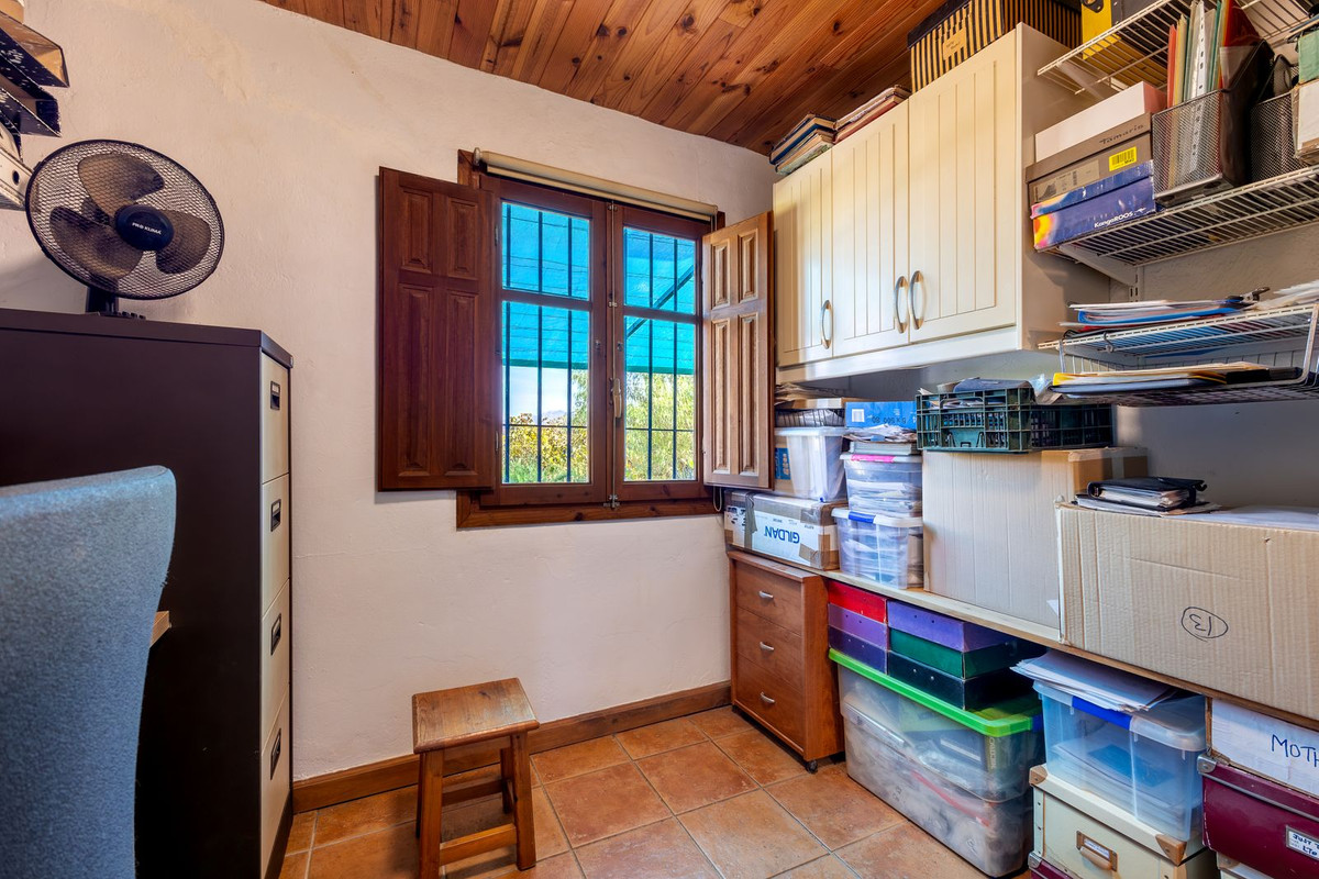 Finca - Cortijo te koop in Coín | 3 slaapkamers H5504074