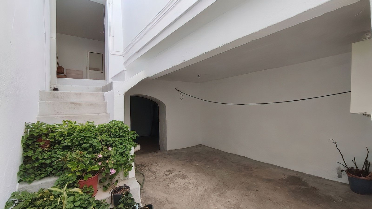 Geschakelde Woning te koop in Coín | 5 slaapkamers H5530402