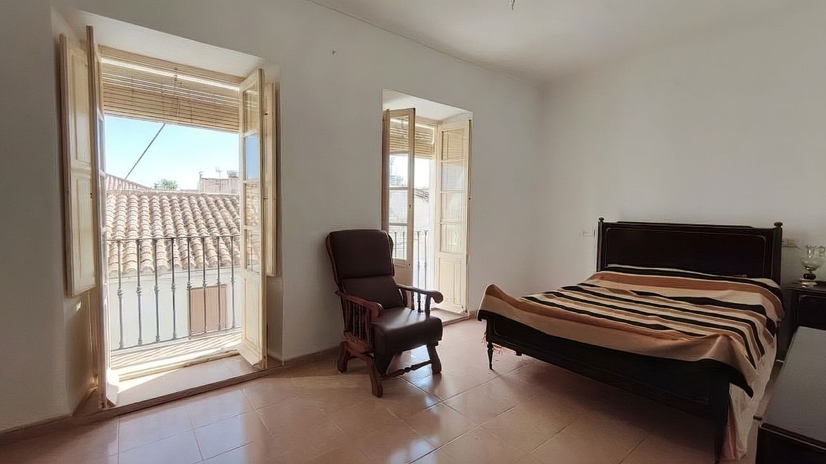 Geschakelde Woning te koop in Coín | 5 slaapkamers H5530402
