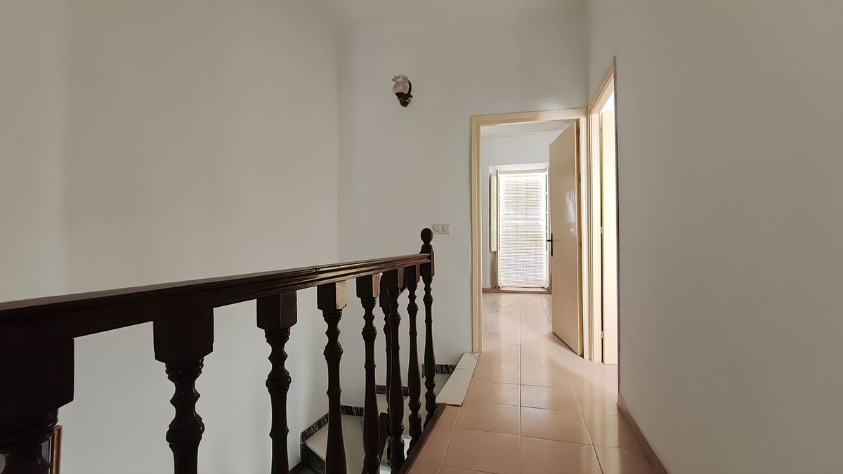 Geschakelde Woning te koop in Coín | 5 slaapkamers H5530402