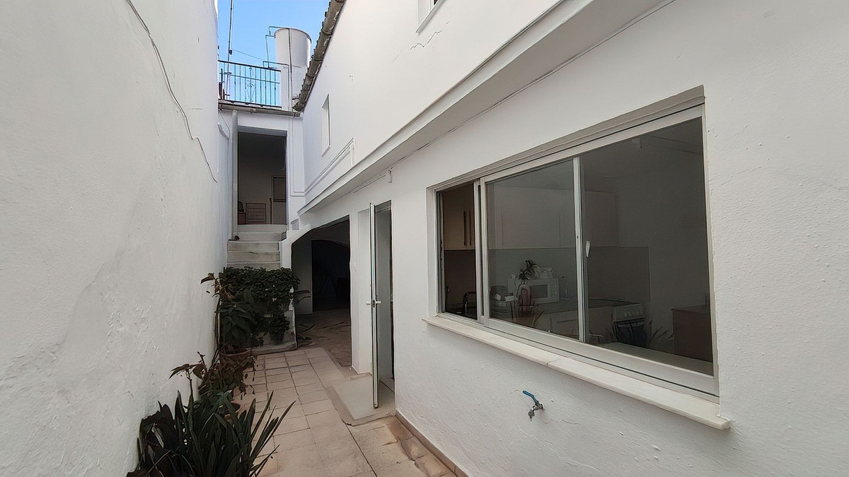 Geschakelde Woning te koop in Coín | 5 slaapkamers H5530402