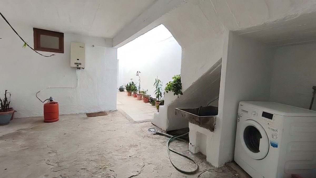 Geschakelde Woning te koop in Coín | 5 slaapkamers H5530402