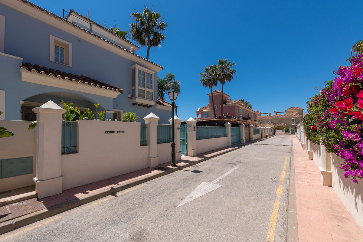 Huis te koop in Cortijo Blanco | 6 slaapkamers H5043874