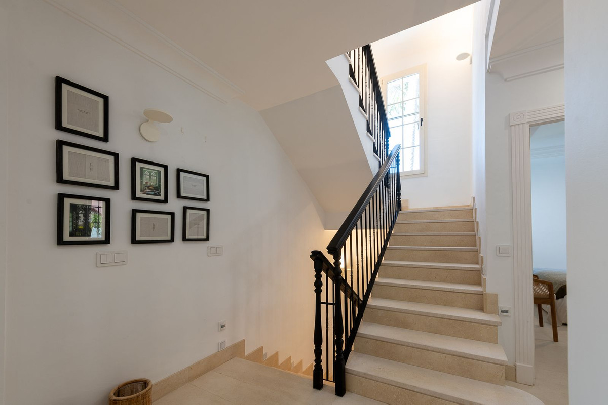 Huis te koop in Cortijo Blanco | 6 slaapkamers H5043874