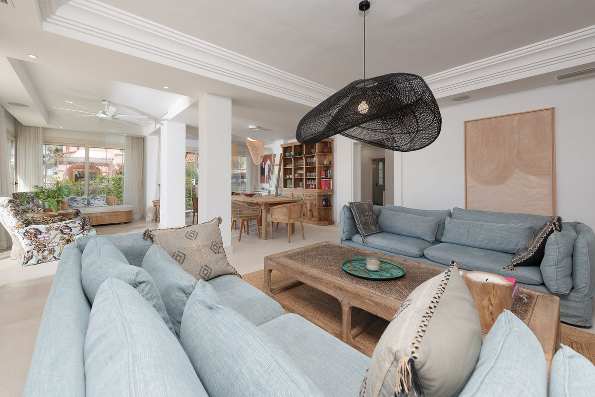 Huis te koop in Cortijo Blanco | 6 slaapkamers H5043874