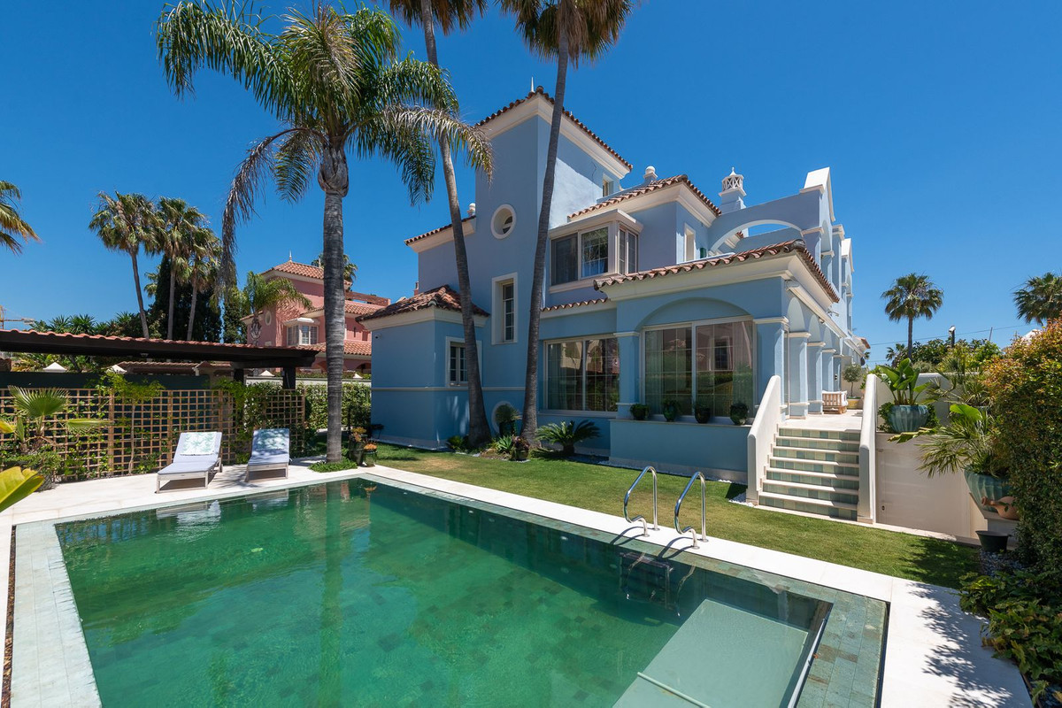 Huis te koop in Cortijo Blanco | 6 slaapkamers H5043874