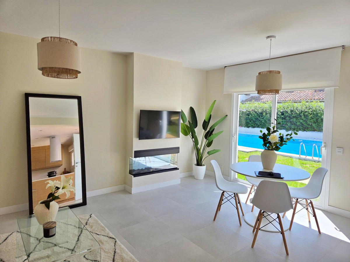 Bungalow te koop in Cortijo Blanco | 2 slaapkamers H5044729