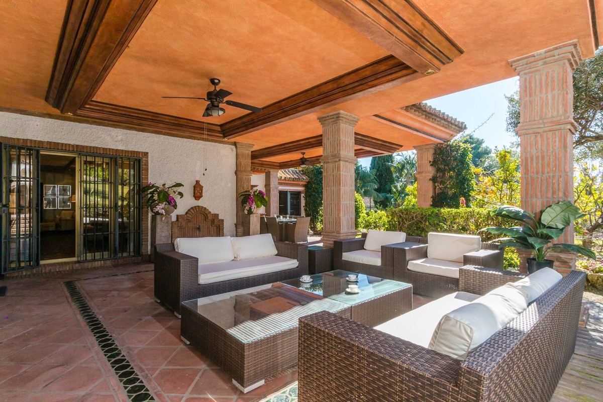 Huis te koop in Costabella | 4 slaapkamers H4621810