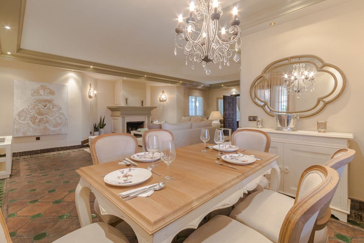 Huis te koop in Costabella | 4 slaapkamers H4621810