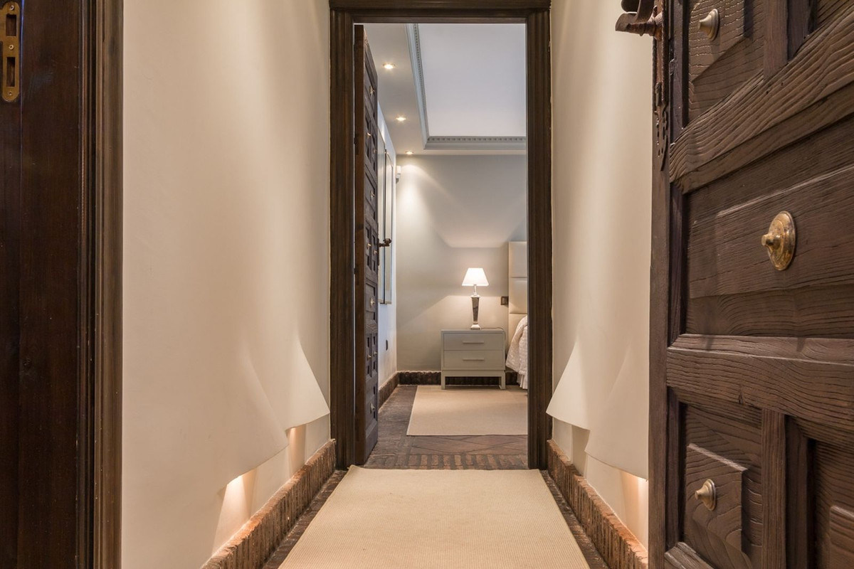 Huis te koop in Costabella | 4 slaapkamers H4621810