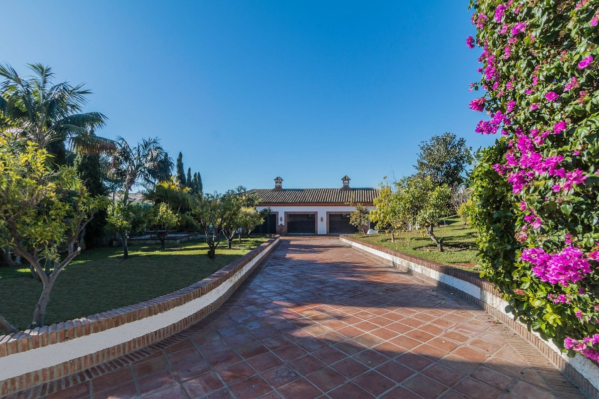 Huis te koop in Costabella | 4 slaapkamers H4621810