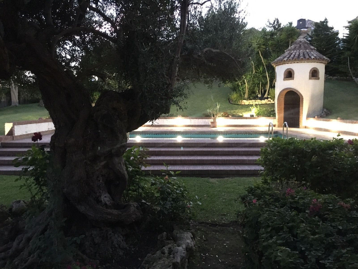 Huis te koop in Costabella | 4 slaapkamers H4621810