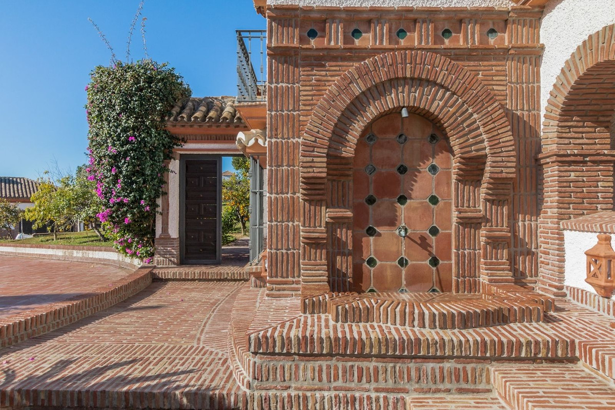 Huis te koop in Costabella | 4 slaapkamers H4621810