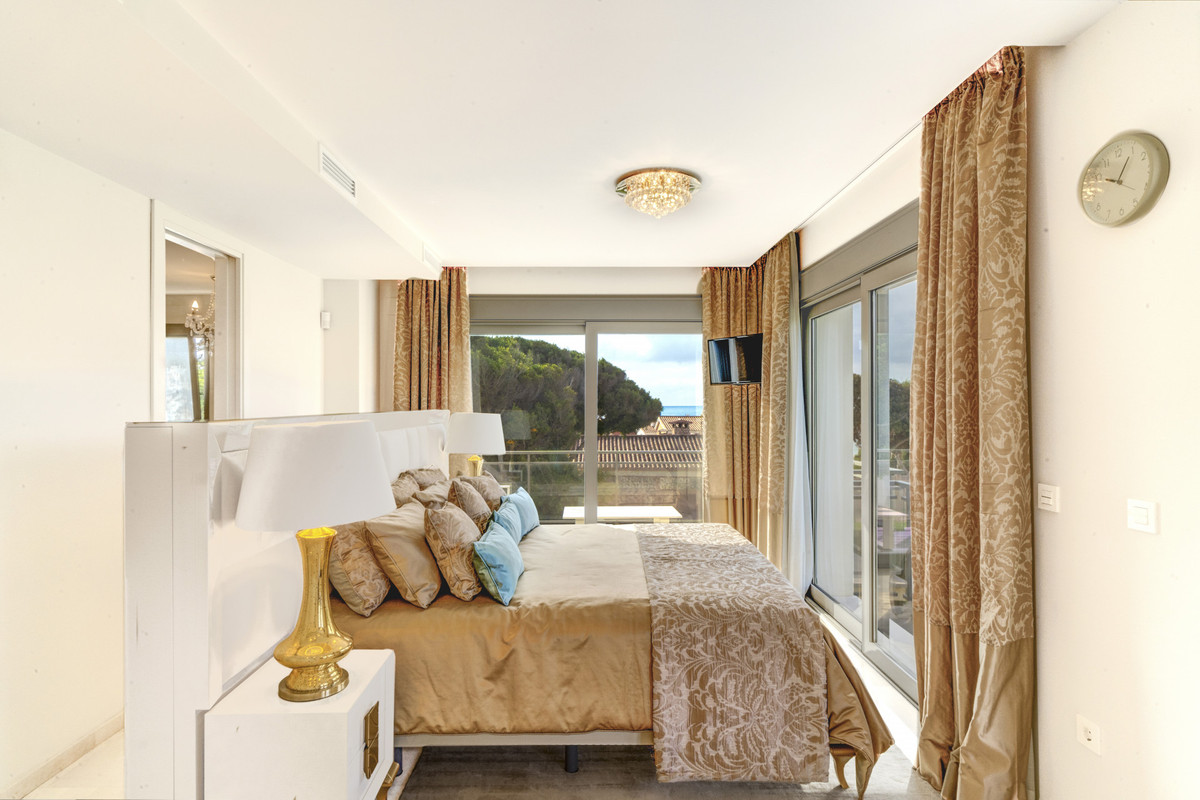Vrijstaande Villa in Costabella-16