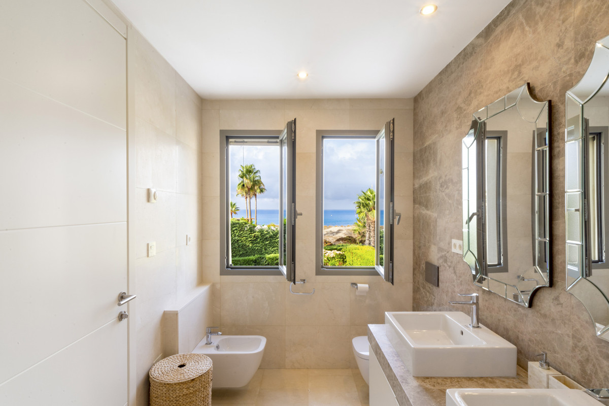 Vrijstaande Villa in Costabella-37