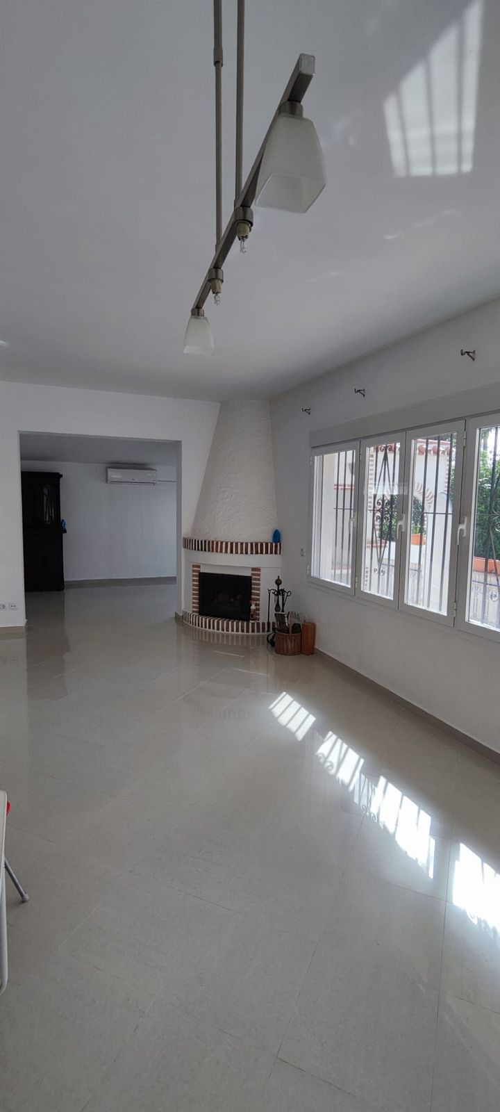Vrijstaande Villa in Costabella-12