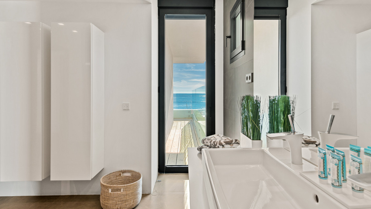 Vrijstaande Villa in Costabella-20