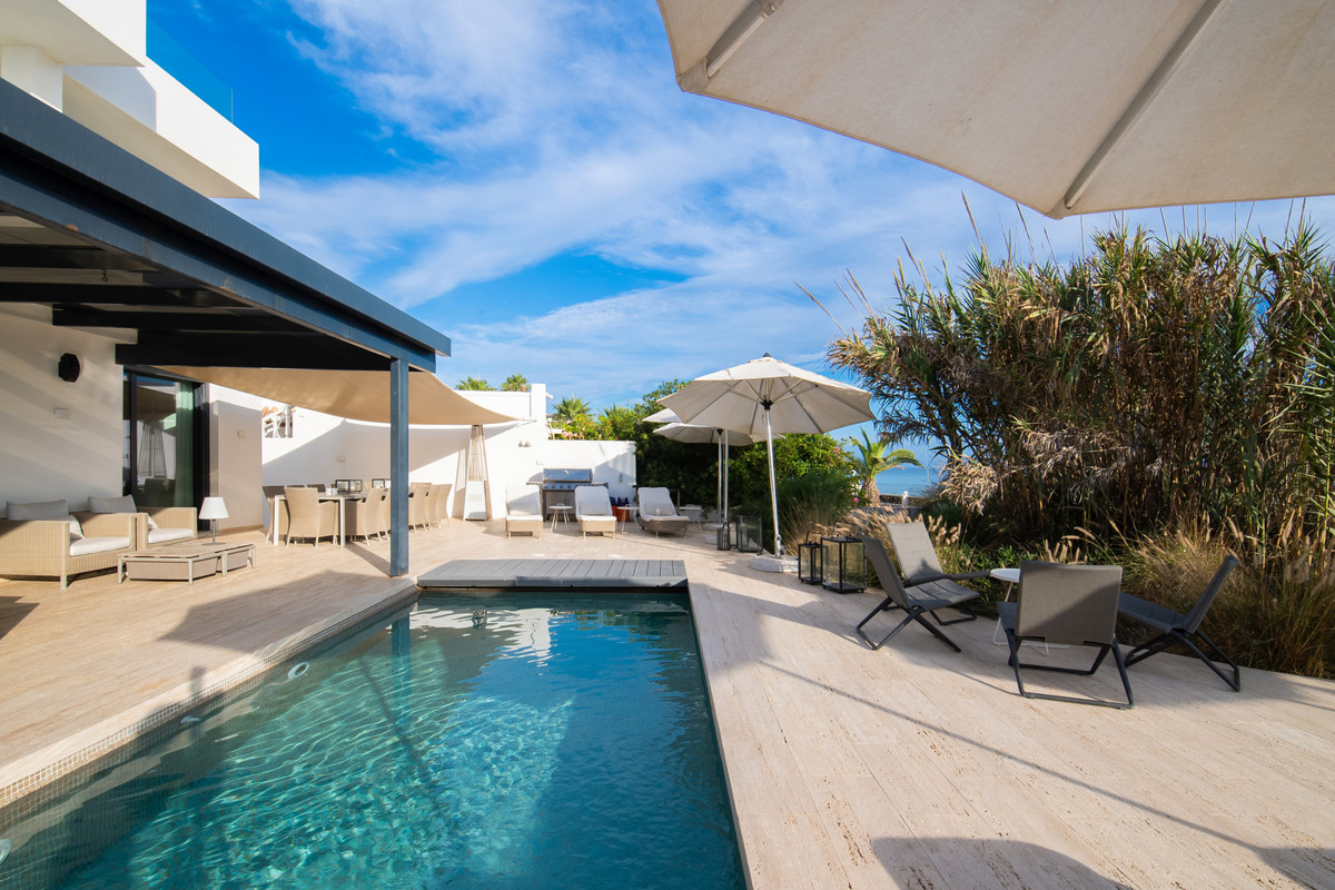 Vrijstaande Villa in Costabella-23