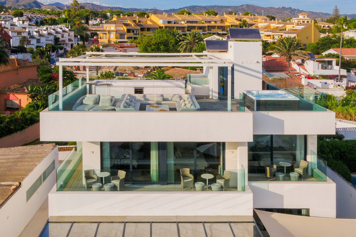 Vrijstaande Villa in Costabella-33