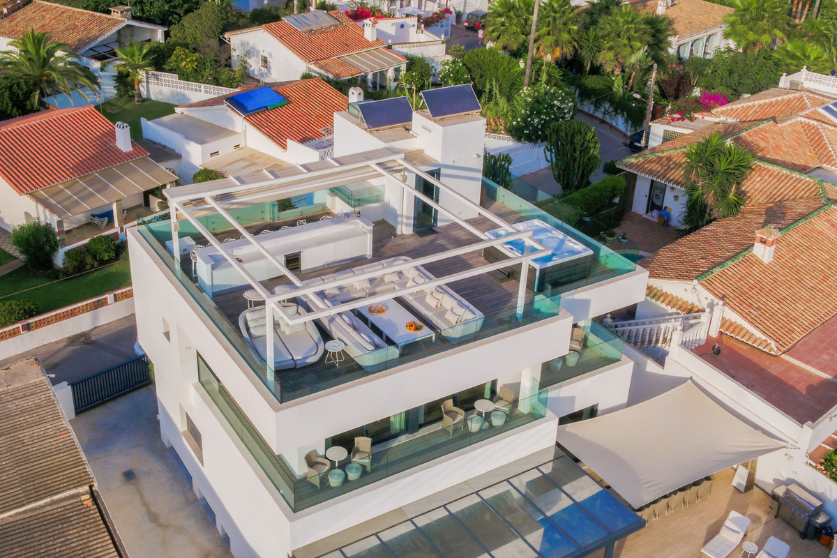 Vrijstaande Villa in Costabella-34