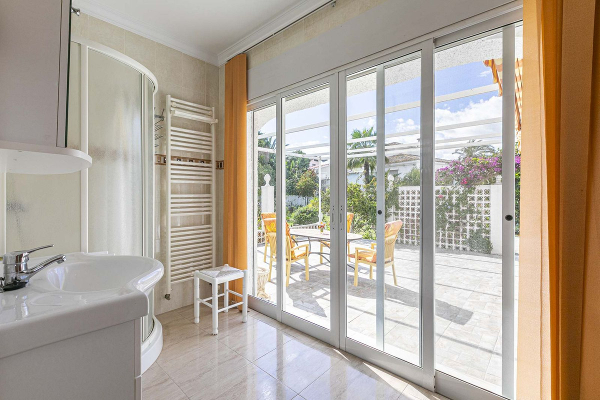 Vrijstaande Villa in Costabella-34