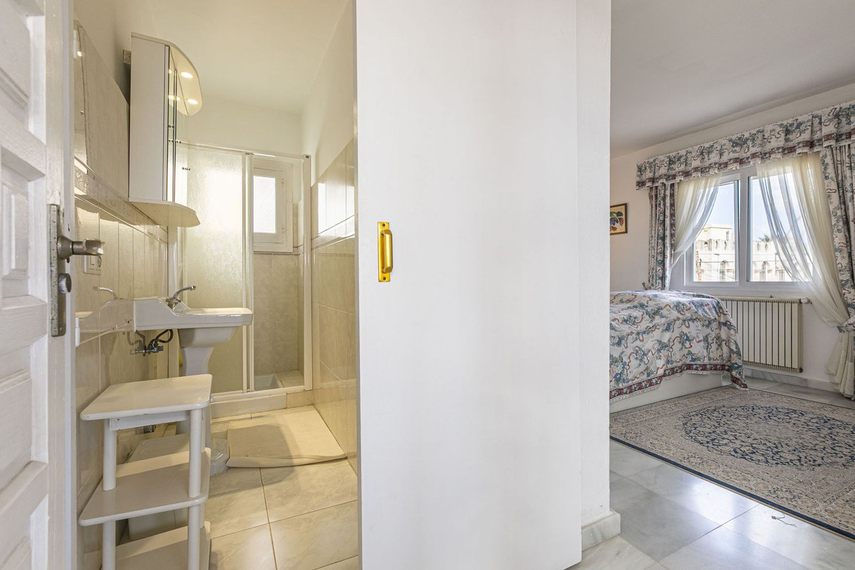 Vrijstaande Villa in Costabella-46