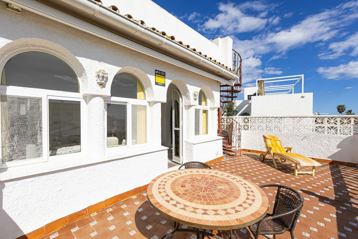 Vrijstaande Villa in Costabella-52