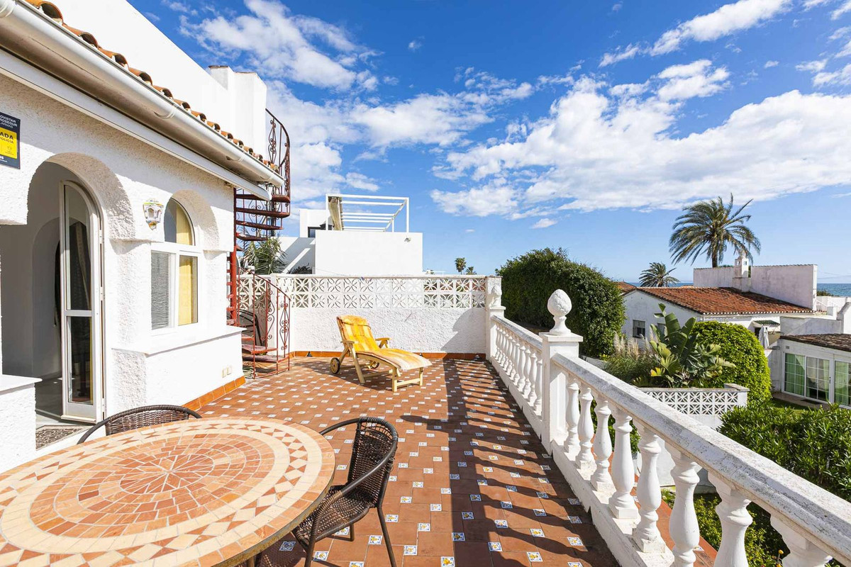 Vrijstaande Villa in Costabella-53
