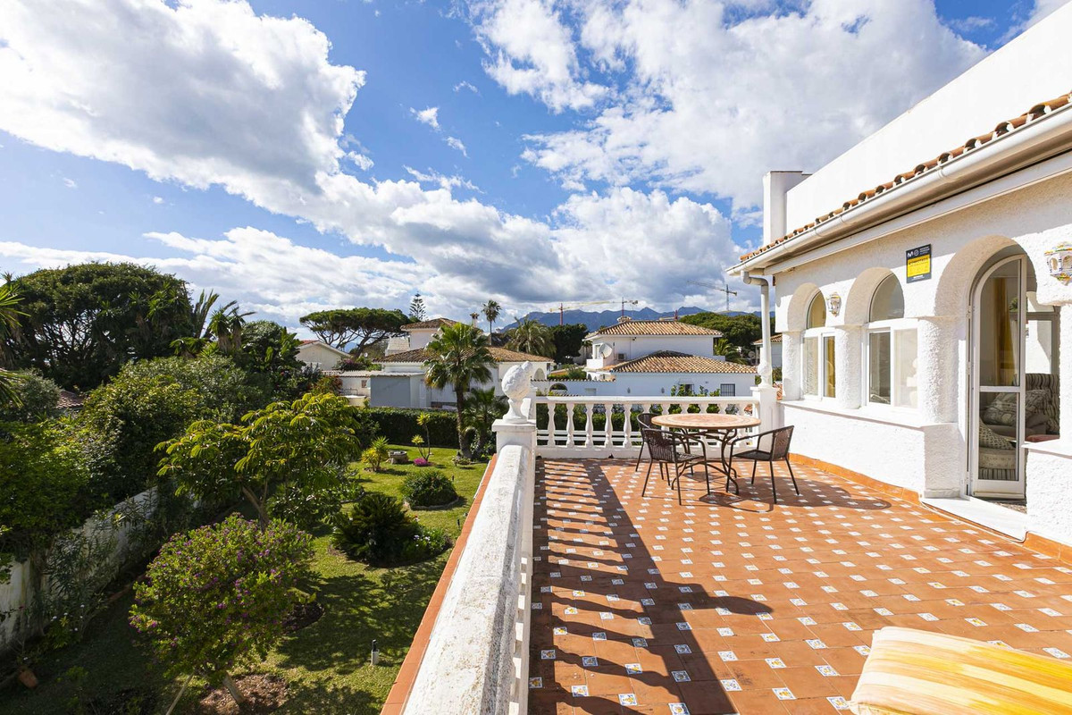 Vrijstaande Villa in Costabella-54