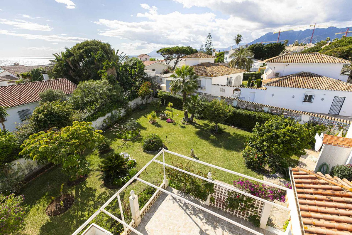 Vrijstaande Villa in Costabella-61