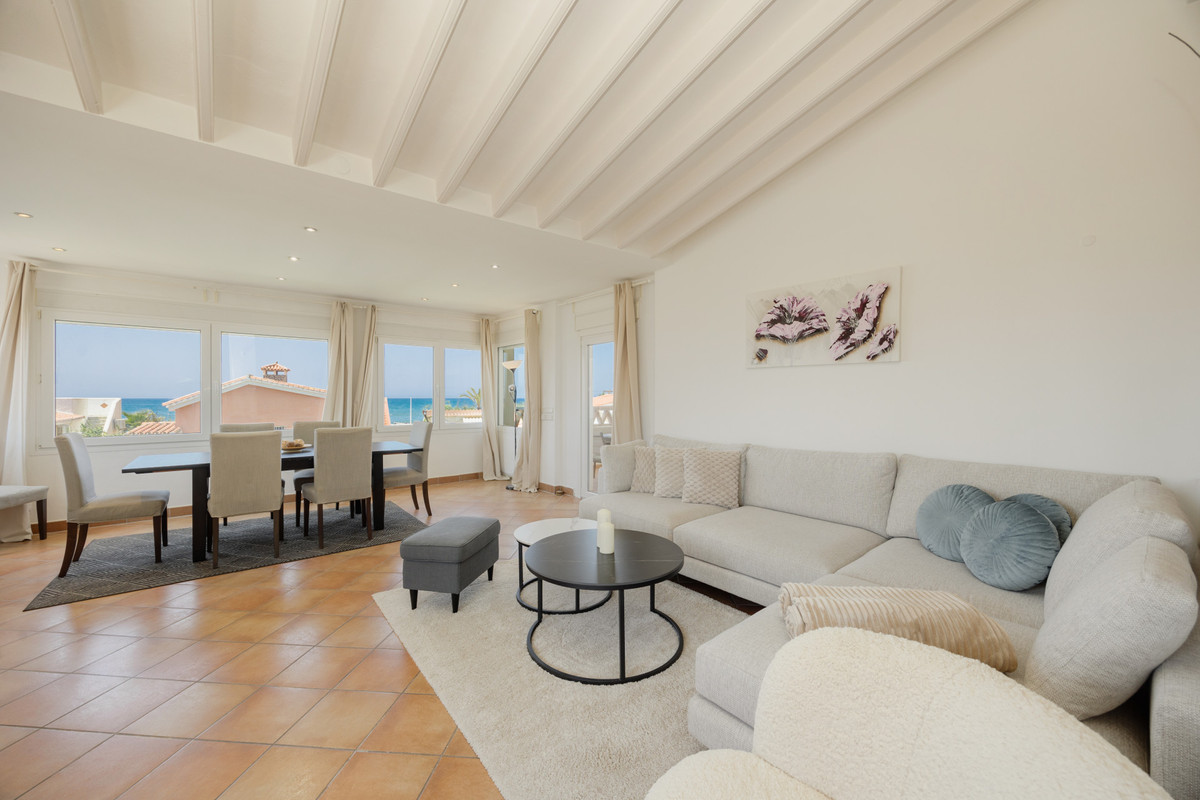 Huis te koop in Costabella | 4 slaapkamers H5080297