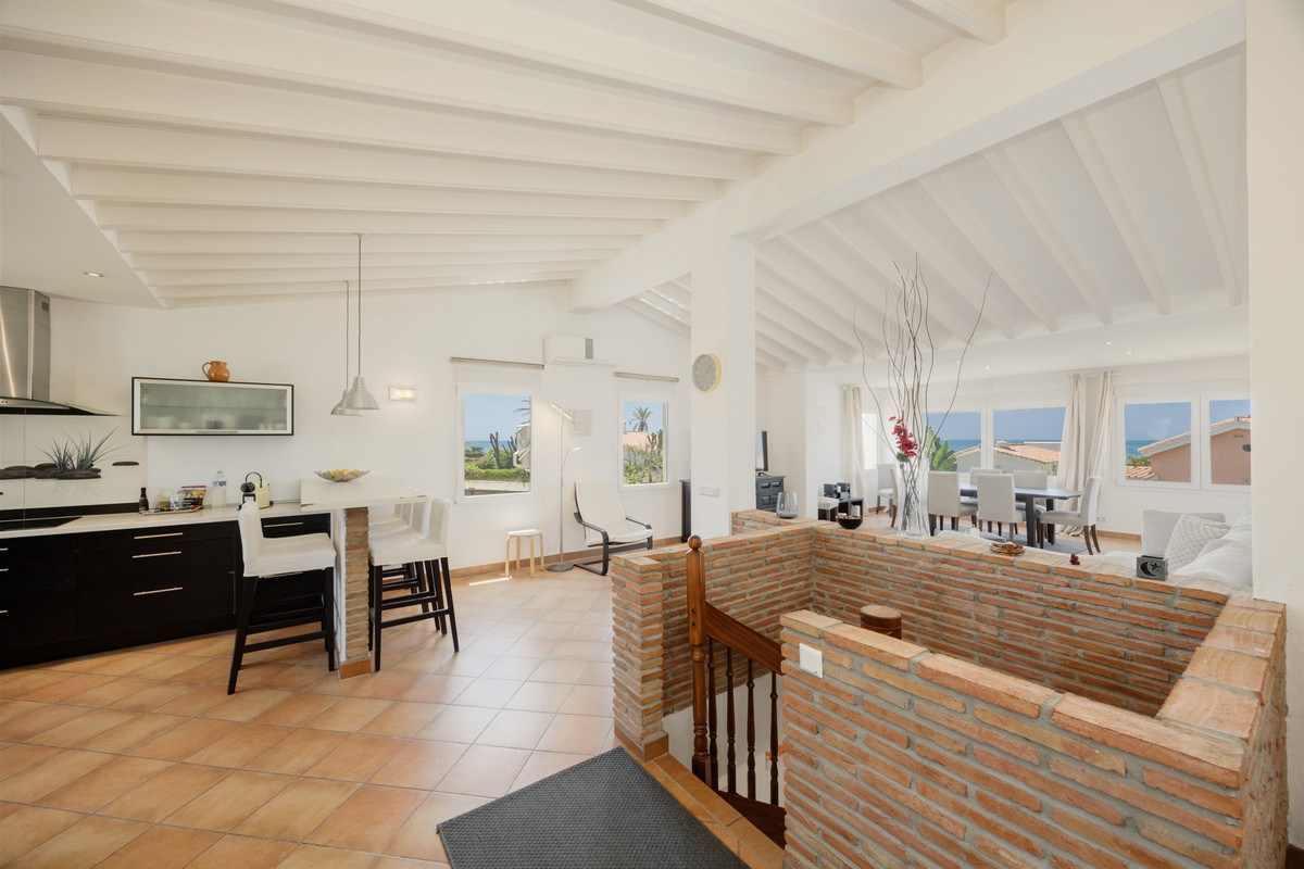 Huis te koop in Costabella | 4 slaapkamers H5080297