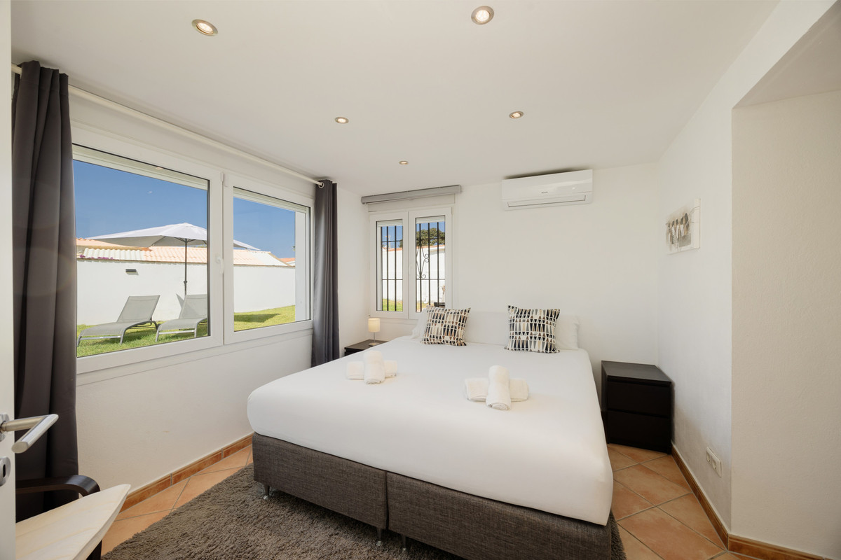 Huis te koop in Costabella | 4 slaapkamers H5080297