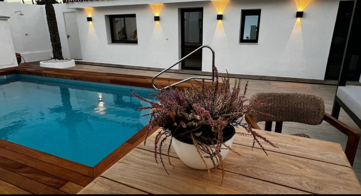 Huis te koop in Costabella | 5 slaapkamers H5188048