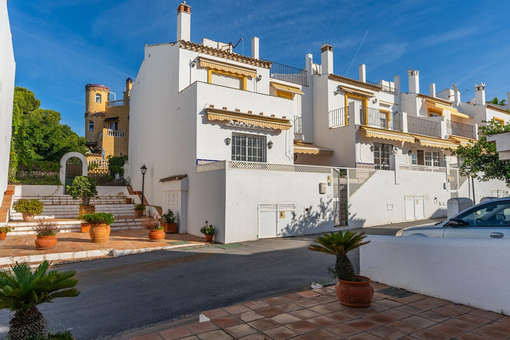 Huis te koop in Costabella | 3 slaapkamers H5225683