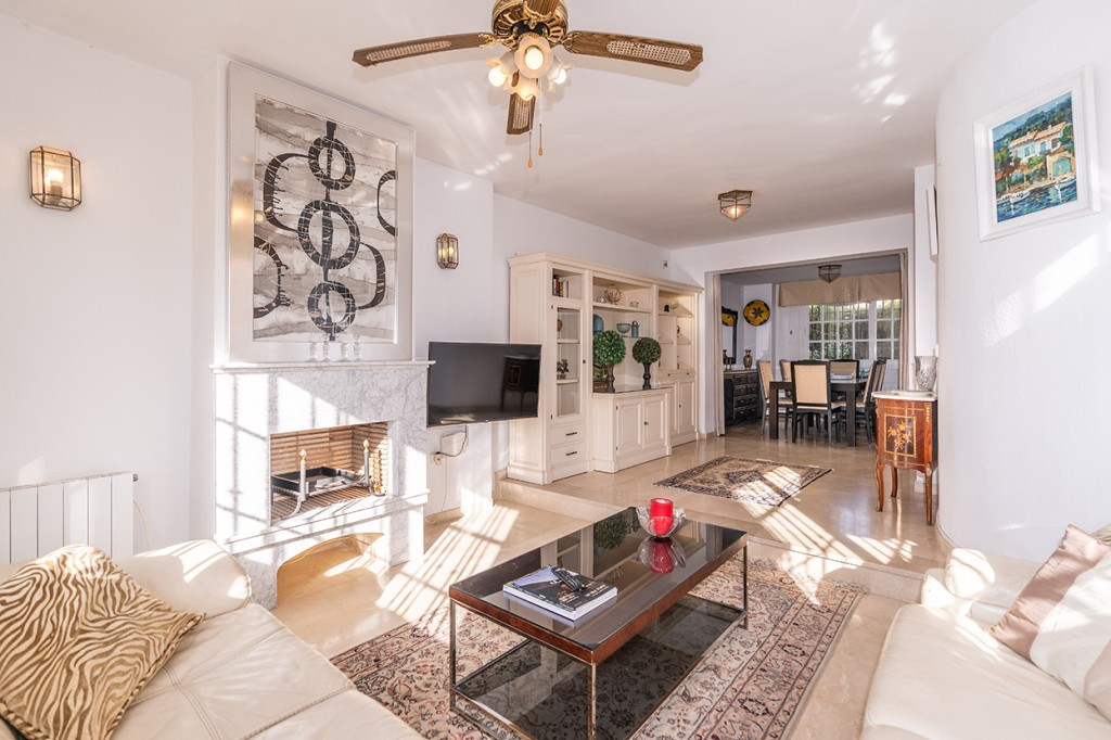 Huis te koop in Costabella | 3 slaapkamers H5225683