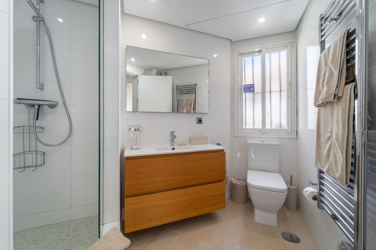 Huis te koop in Costabella | 4 slaapkamers H5286457